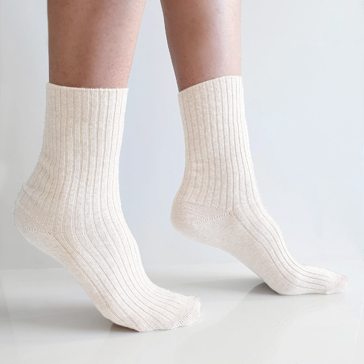 Dame ullsokker med cashmere – sokker som ikke strammer
